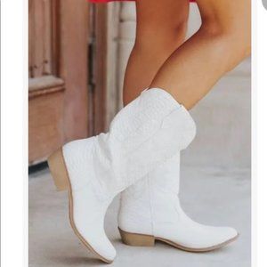 NEW Coconuts by Matisse White Gaucho Cowboy Boots 6 6.5 8 8.5 9 9.5 10